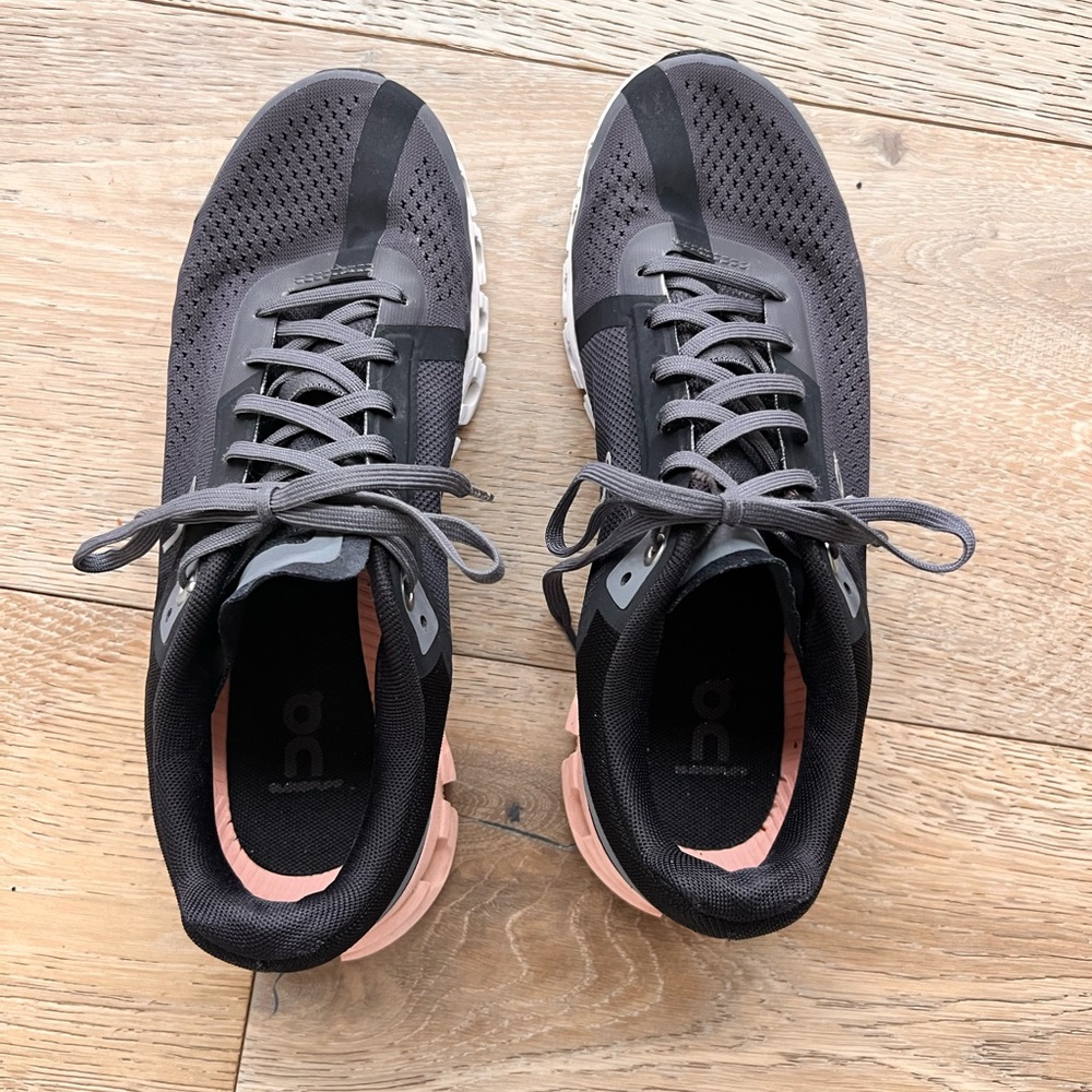 On Running Women's Black and Pink Sneakers